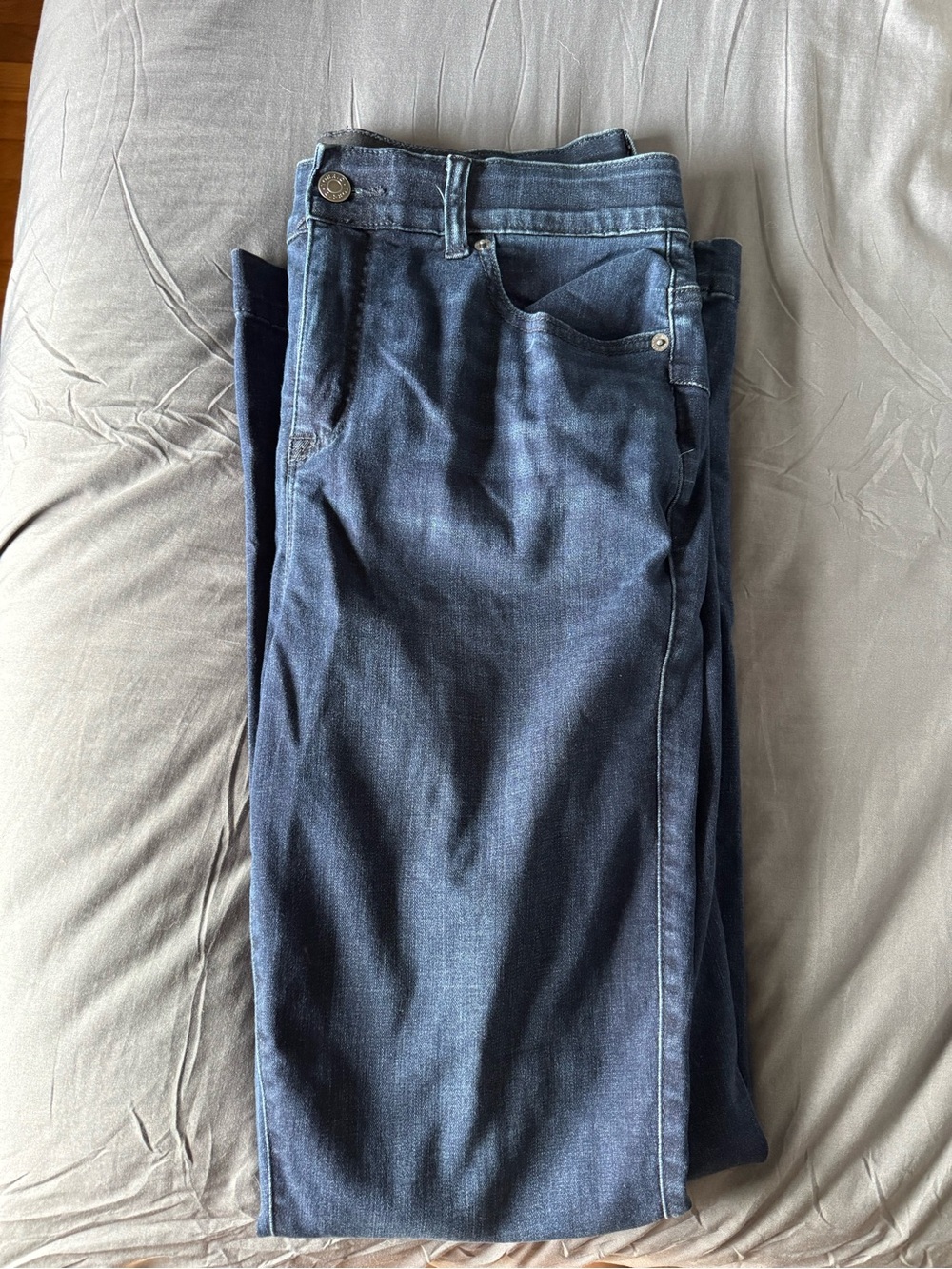 TORRID Women’s Bombshell Flare Super Soft Dark Blue Denim Jeans-Stretchy!